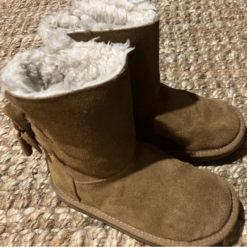 Koolaburra by UGG Kids Light Brown Suede Boots Size 12